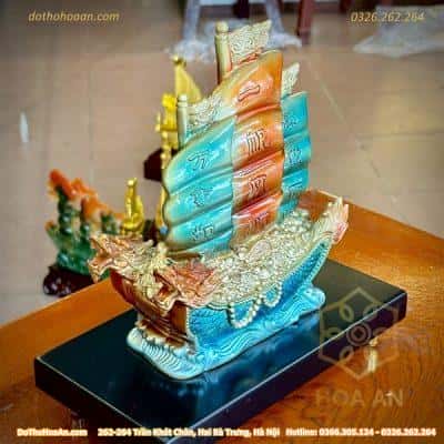 Thuyền buồm Song Long ngũ sắc2