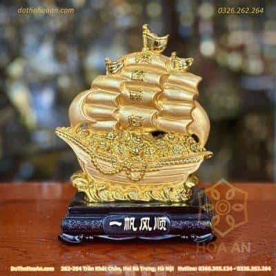 Thuyền Buồm Vàng Kim Nhỏ