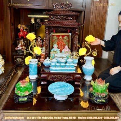 Bộ Ban Thờ Thần Tài Gỗ Xoan 2 Mái Chùa Màu Nâu Sứ Vân Đá Xanh