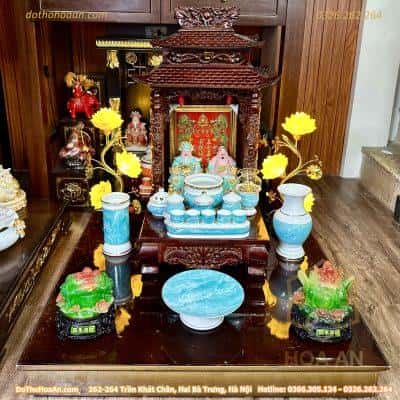 Bộ Ban Thờ Thần Tài Gỗ Xoan 2 Mái Chùa Màu Nâu Sứ Vân Đá Xanh