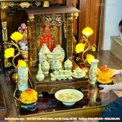 Bộ Ban Thờ Thần Tài Gỗ Xoan Sứ Vàng Ngà