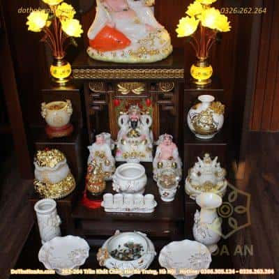 Bộ Bàn Thờ Thần Tài Hiện Đại Gỗ Sồi Triện Sen Dát Vàng Màu Nâu Sứ Liên Hoa Trắng 1