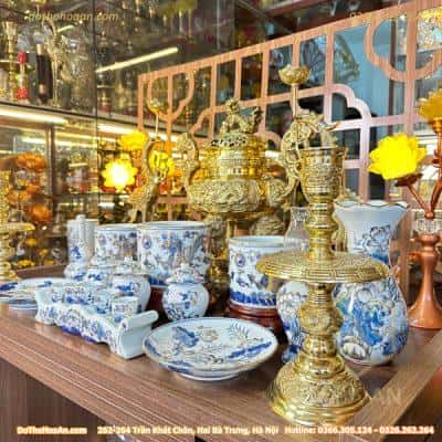 Bộ Đồ Thờ Gia Tiên Ngũ Sự Kết Hợp Sứ Men Lam Vẽ Vàng 24K – Bộ Đồ Thờ Phù Hợp Với Ban 107cm – 127cm2
