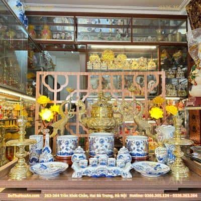 Bộ Đồ Thờ Gia Tiên Ngũ Sự Kết Hợp Sứ Men Lam Vẽ Vàng 24K - Bộ Đồ Thờ Phù Hợp Với Ban 107cm - 127cm