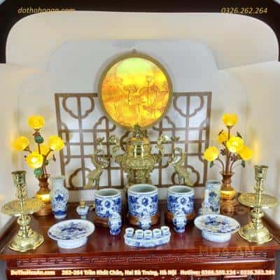 Để Đèn Dầu hay Đèn Điện thì TỐT hơn? Bí quyết để bàn thờ cân bằng Ngũ Hành.