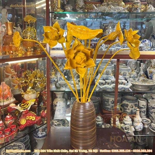 Cành Hoa Sen Gỗ Mít Màu Vàng2