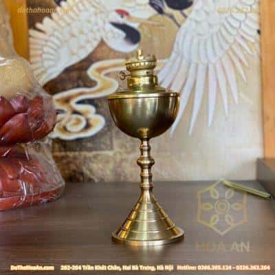 Đèn Dầu Bằng Đồng Chân Cao