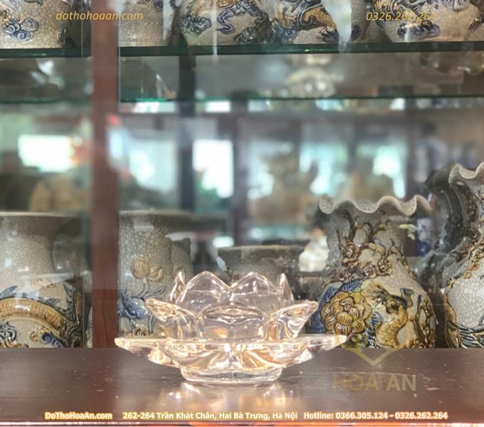 Chân Nến Thủy Tinh Hoa Sen Trắng