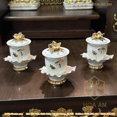 Chóe Thờ Bạch Ngọc Kim Sen