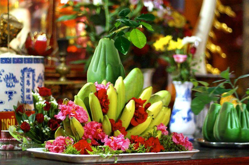 Lễ vật nên giản dị theo đúng tinh thần thanh tịnh của Phật pháp