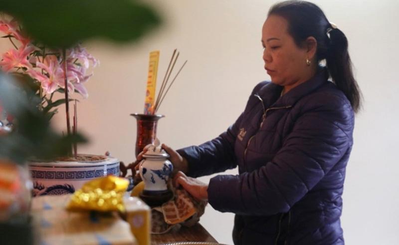 Người được gia chủ ủy quyền nên là người lâu bàn thờ