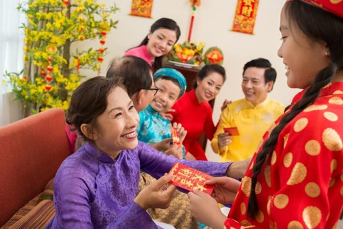 Lì xì là gì? Ngày Tết: Giải Mã Ý Nghĩa Sâu Sắc Và Phong Tục Chuẩn Để May Mắn Cả Năm!