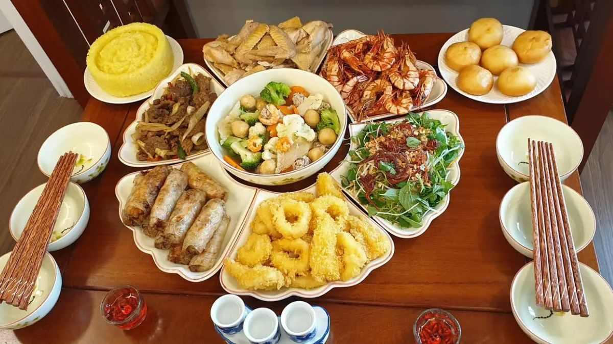 Mâm cúng đầu năm theo phong tục của người Việt
