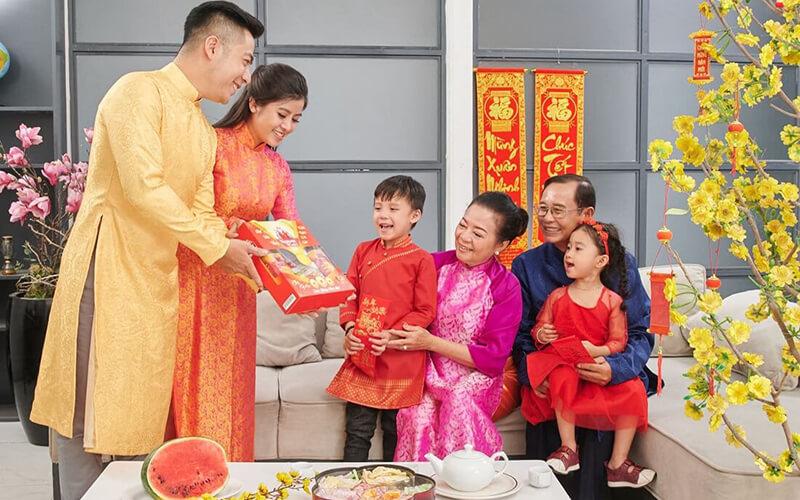 Tặng phẩm chăm sóc sức khỏe phù hợp cho người lớn tuổi