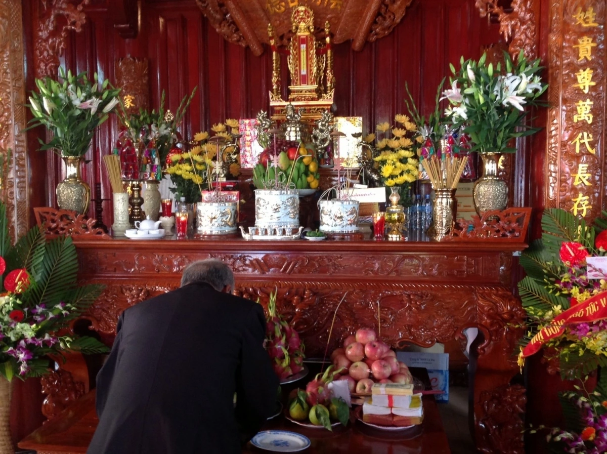 Tín ngưỡng thờ cúng tổ tiên của dân tộc Việt Nam